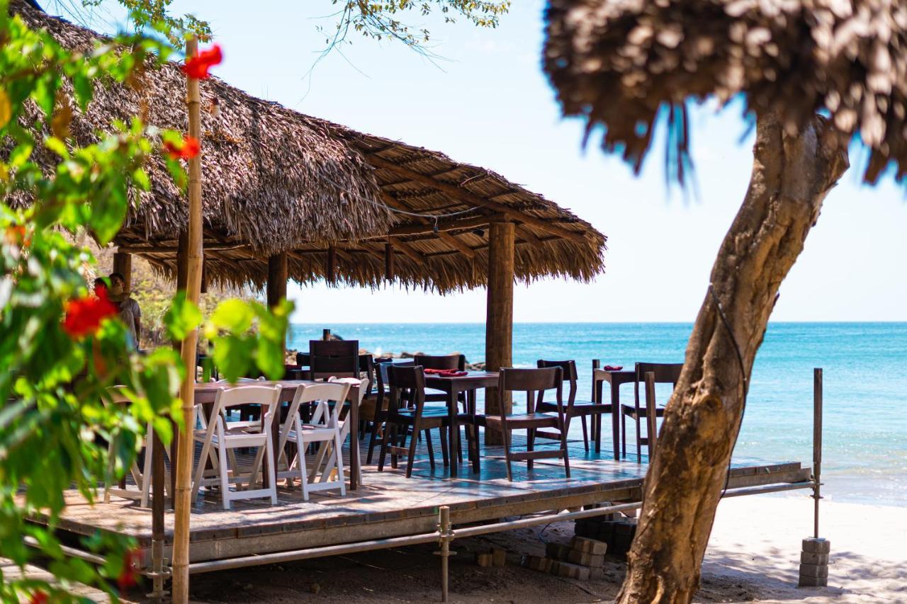 Aqua Oceanfront Hotel Resort El Gigante المظهر الخارجي الصورة